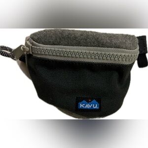 Kavu Black and Gray Key & Card Holder